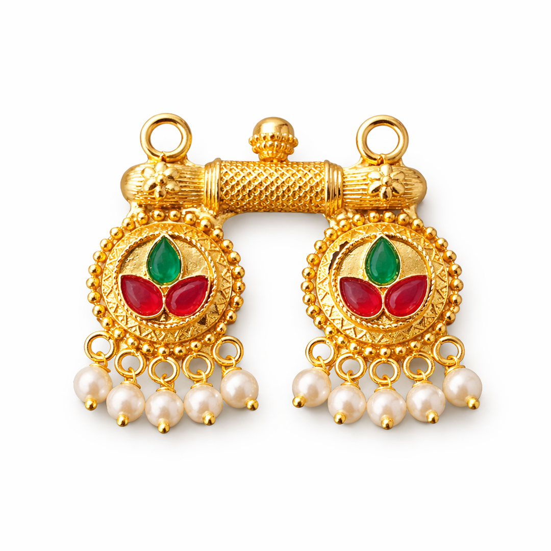 (PA022)Gold earrings with floral motif and pearls of Mangalsutras Pendent