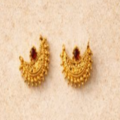 TJ003 Intricate gold crescent necklece set with red gemstones