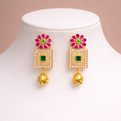 (TJ009) Traditional Gold-Plated Floral Pearl Necklace Set with Earrings